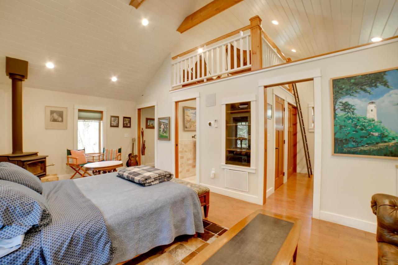 Pet-Friendly Pennsylvania Vacation Rental With Pool! Laughlintown Eksteriør billede