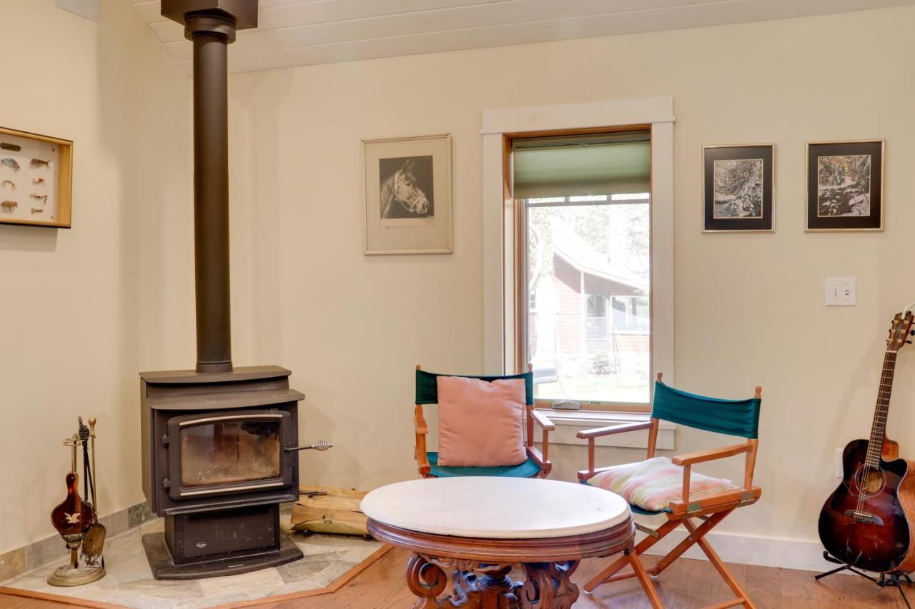 Pet-Friendly Pennsylvania Vacation Rental With Pool! Laughlintown Eksteriør billede