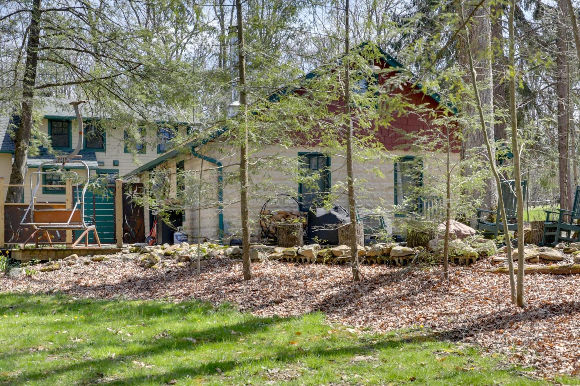 Pet-Friendly Pennsylvania Vacation Rental With Pool! Laughlintown Eksteriør billede
